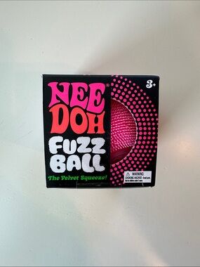 NeeDoh Fuzz Ball - Pink